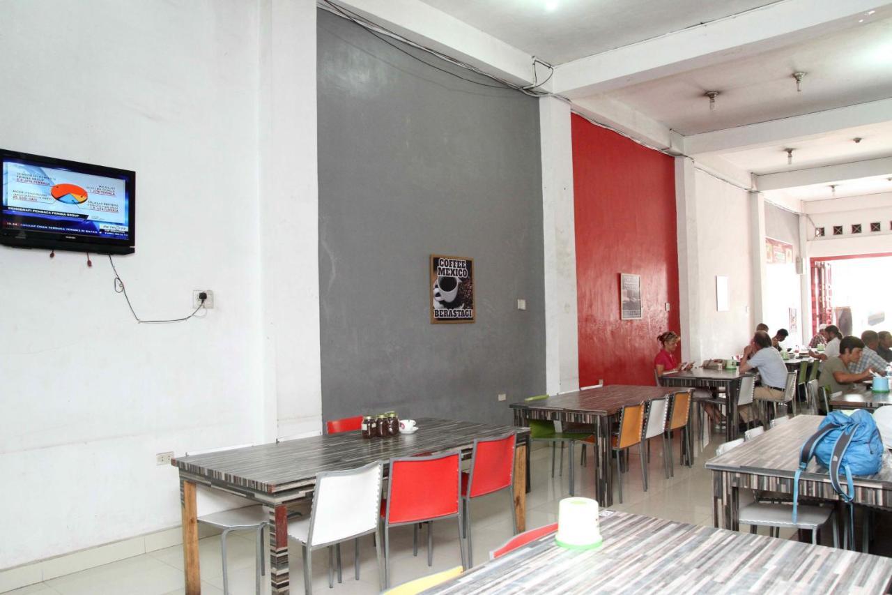 Hotel Mexico Berastagi Extérieur photo