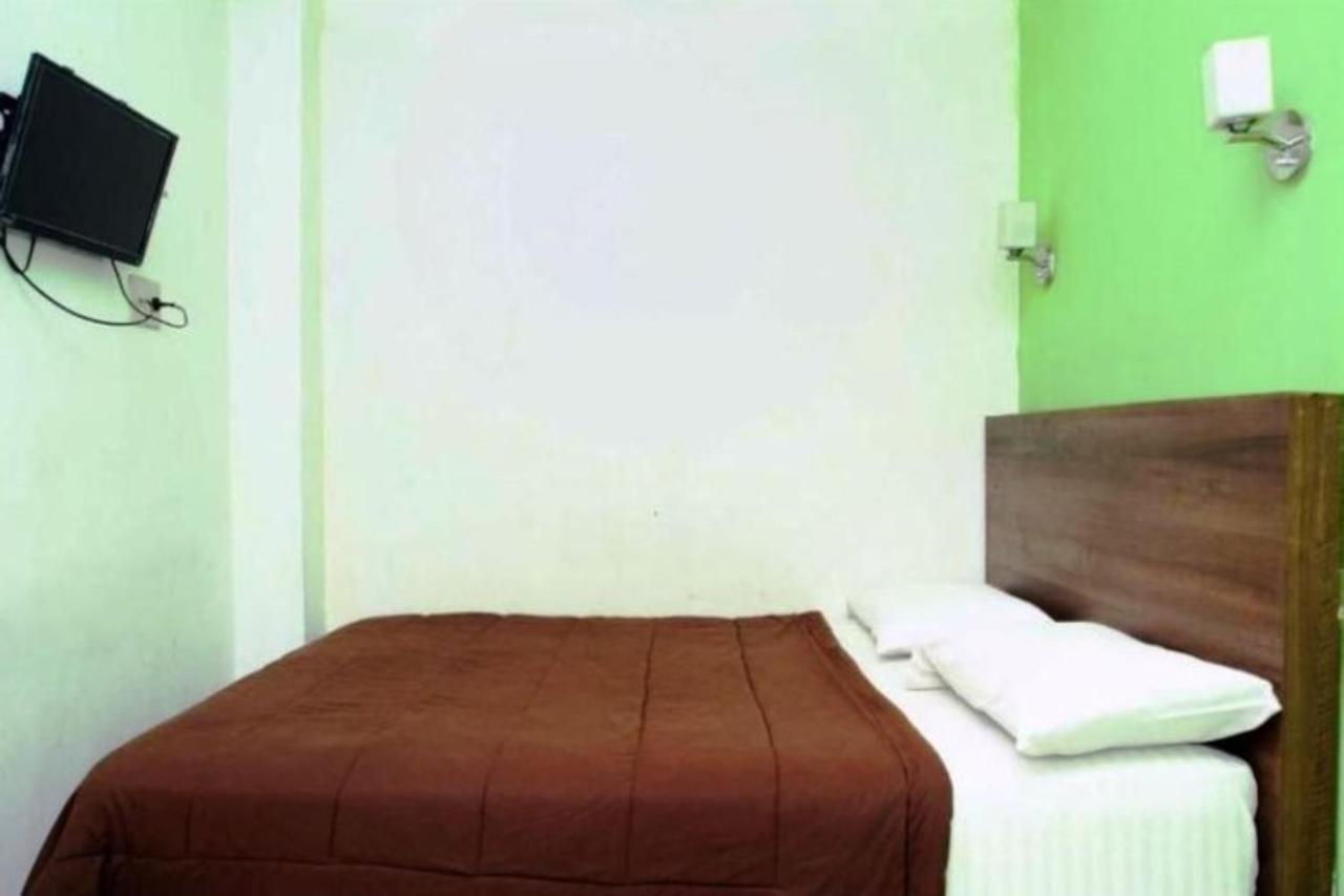 Hotel Mexico Berastagi Extérieur photo