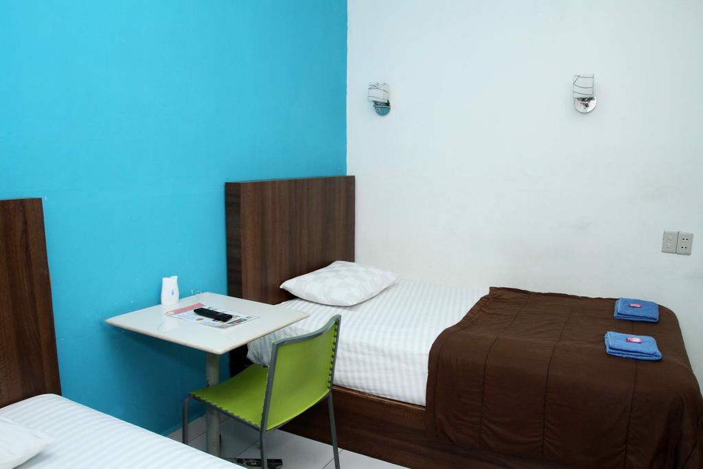 Hotel Mexico Berastagi Extérieur photo