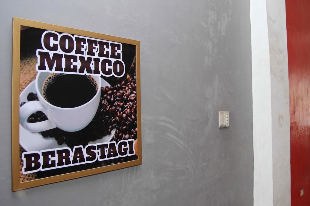 Hotel Mexico Berastagi Extérieur photo